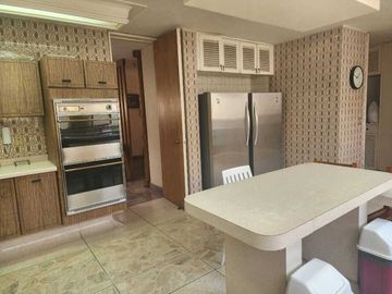 Excelente Casa en Venta Bosques de las Lomas (R)