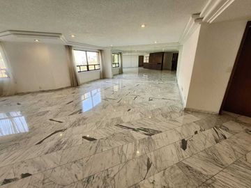 VENTA  DEPARTAMENTO BOSQUES DE LAS LOMAS (R)