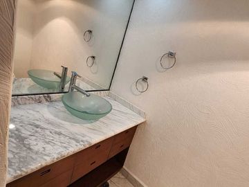 VENTA  DEPARTAMENTO BOSQUES DE LAS LOMAS (R)
