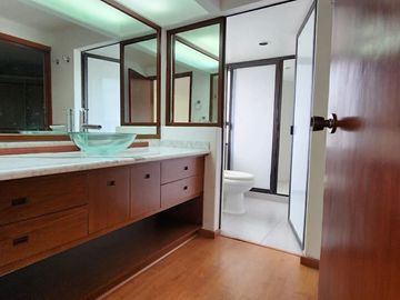 VENTA  DEPARTAMENTO BOSQUES DE LAS LOMAS (R)