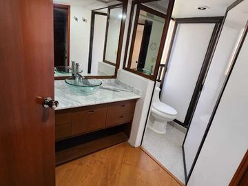 VENTA  DEPARTAMENTO BOSQUES DE LAS LOMAS (R)