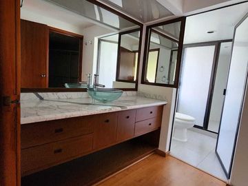 VENTA  DEPARTAMENTO BOSQUES DE LAS LOMAS (R)