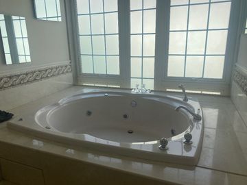 Espectacular casa en VENTA en Las Villas Bosques de las Lomas (B)