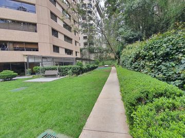 Venta super departamento remodelado Bosques de las Lomas (R)