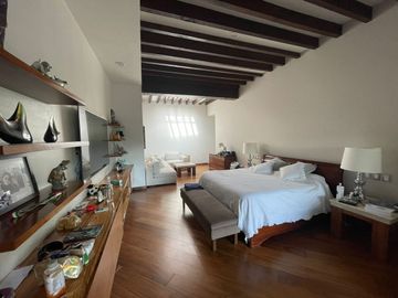 Exclusiva Residencia de Lujo en Lomas Hipodromo (B)