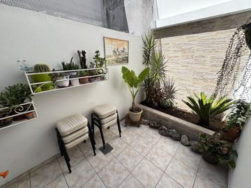 Casa tipo duplex en Barrio Naon