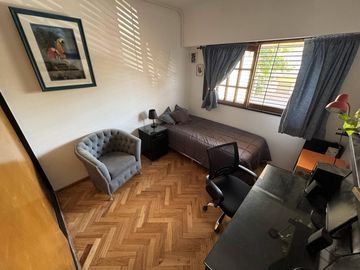 Casa tipo duplex en Barrio Naon