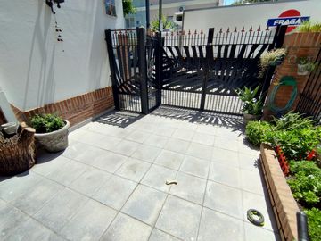 Casa tipo duplex en Barrio Naon