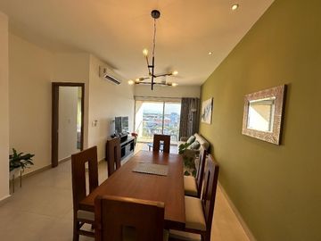 Departamento amueblado en venta Vía Montejo, Mérida, Yucatán.