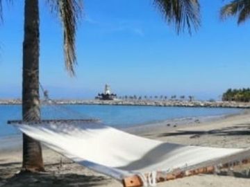 LO MEJOR DE VALLARTA ES PARA TI