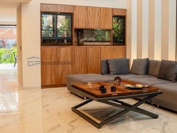 RESIDENCIA EN VENTA EN LAS CAÑADAS