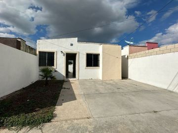 Casa en Venta en Paseos de Opichen