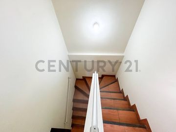 VENTA DE DUPLEX 145M2 CON TERRAZA EN MAGDALENA