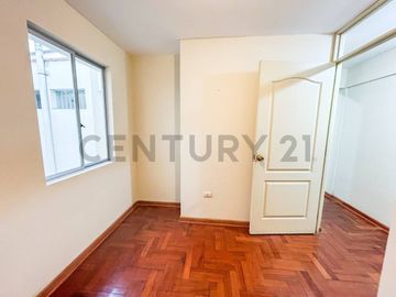 VENTA DE DUPLEX 145M2 CON TERRAZA EN MAGDALENA