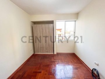 VENTA DE DUPLEX 145M2 CON TERRAZA EN MAGDALENA