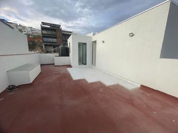 ES CASA EN VENTA EN RESIDENCIAL LAGO ESMERALDA