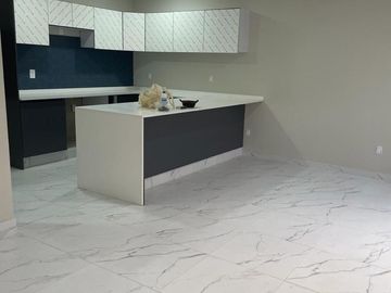 ES CASA EN VENTA EN RESIDENCIAL LAGO ESMERALDA