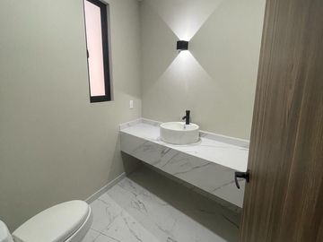 ES CASA EN VENTA EN RESIDENCIAL LAGO ESMERALDA