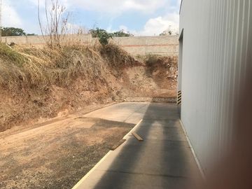 INDUSTRIAL BODEGA VENTA LOMAS DEL CUATRO