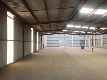 INDUSTRIAL BODEGA VENTA LOMAS DEL CUATRO