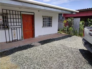 CASA EN SANTA ISABEL DE LAS TABLAS