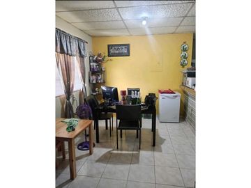 VENDO CASA EN ARRAIJAN URBANIZACIÓN PARQUE CENTENARIO