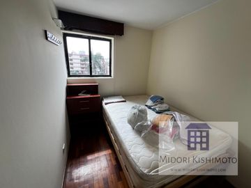 Flat en Javier Prado Oeste Cdra 5 - San Isidro