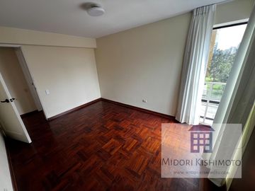 Flat en Javier Prado Oeste Cdra 5 - San Isidro