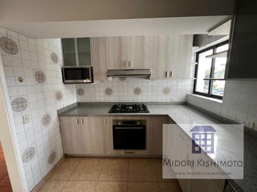 Flat en Javier Prado Oeste Cdra 5 - San Isidro