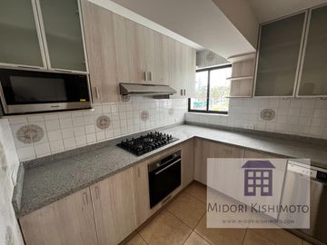 Flat en Javier Prado Oeste Cdra 5 - San Isidro