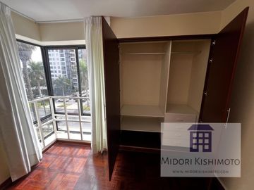 Flat en Javier Prado Oeste Cdra 5 - San Isidro