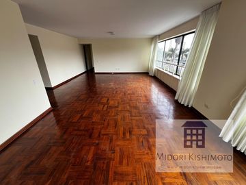 Flat en Javier Prado Oeste Cdra 5 - San Isidro