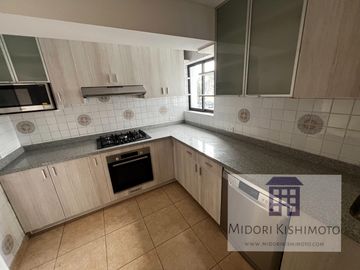 Flat en Javier Prado Oeste Cdra 5 - San Isidro
