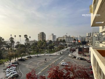 VENTA DEPARTAMENTO 3D 2B REMODELADO FRENTE CASINO SAN MARTIN
