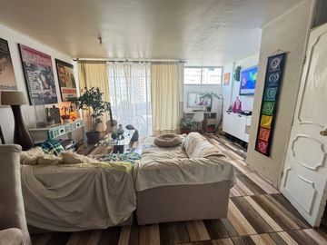 Se Vende!! Luminoso Y Amplio Depto. Dúplex En Villa Frei