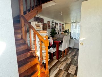 Se Vende!! Luminoso Y Amplio Depto. Dúplex En Villa Frei