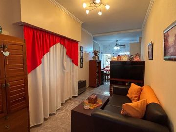 Casa PH en venta en Piñeyro