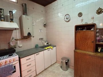 Casa PH en venta en Piñeyro