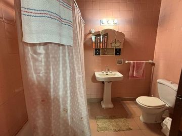 Casa PH en venta en Piñeyro