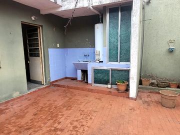 Departamento Tipo Casa en venta en Lanus Oeste