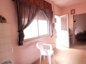 Departamento Tipo Casa en venta en Lanus Oeste