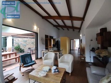 Casa en Venta Ubicado en CARMEN DE VIBORAL Codigo 2755