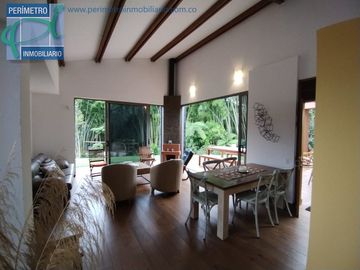 Casa en Venta Ubicado en CARMEN DE VIBORAL Codigo 2755