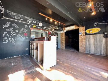 Local Comercial en Venta en Avenida Victoria con Ignacio Carrera Pinto