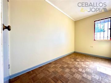 Local Comercial en Venta en Avenida Victoria con Ignacio Carrera Pinto