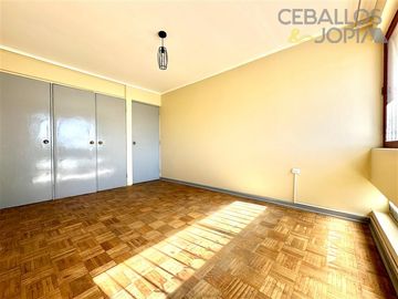 Local Comercial en Venta en Avenida Victoria con Ignacio Carrera Pinto
