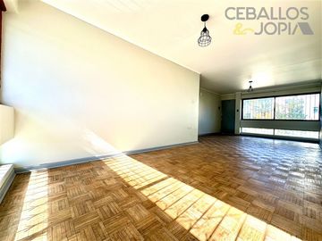 Local Comercial en Venta en Avenida Victoria con Ignacio Carrera Pinto