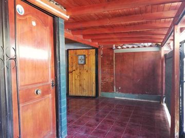 Casa en Venta en Venta Casa 3D 2B 2E, Metro Cinco Pinos, San Bernardo