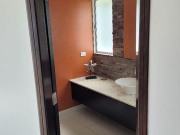 100 % FINANCIADA VENDO CASA A 1 SOLO NIVEL y / O DE UN PISO