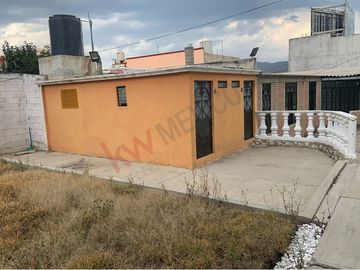 Inmueble comercial en venta, locales comercial, bodega y salón de eventos.